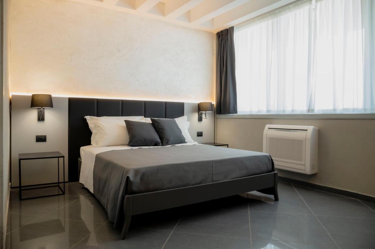 Hotel Tranquillo Uptown Lecce Esterno foto