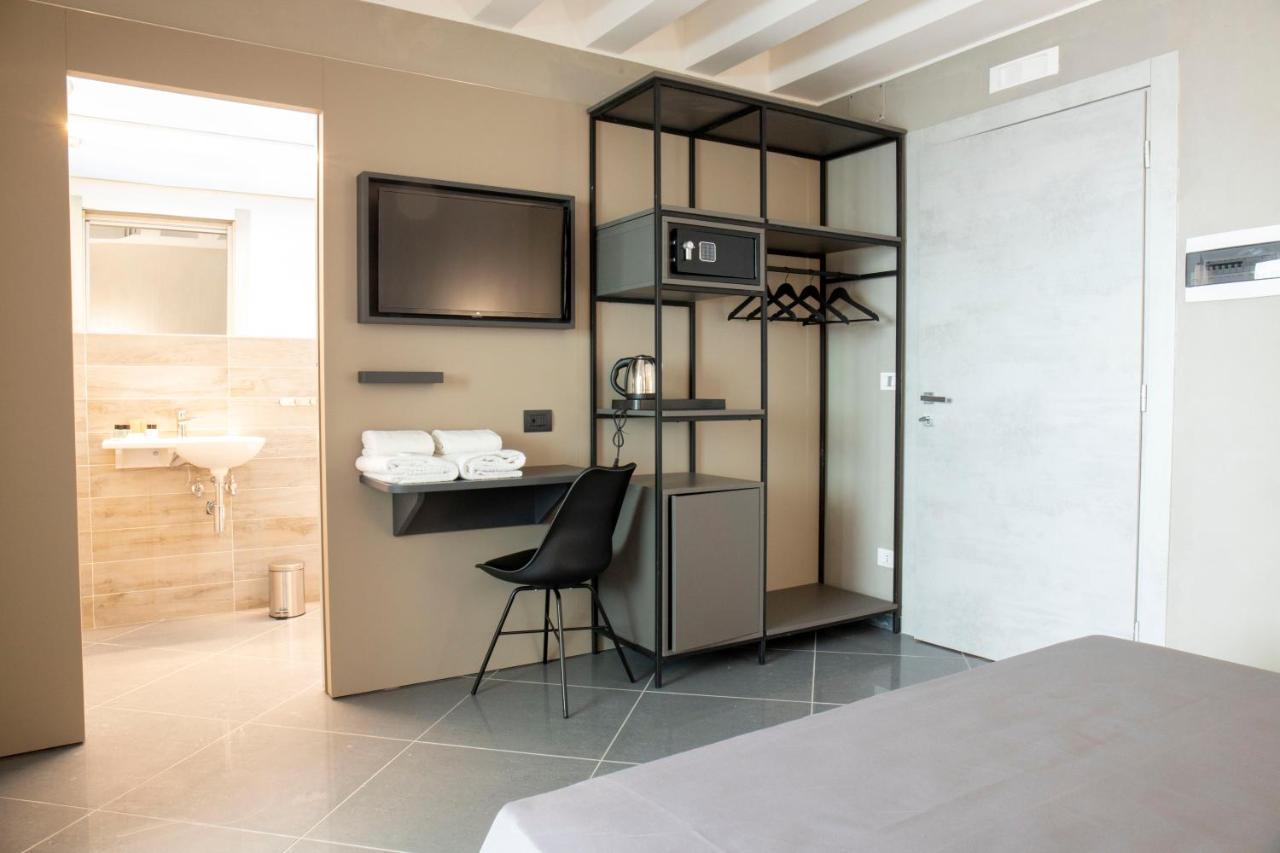 Hotel Tranquillo Uptown Lecce Esterno foto