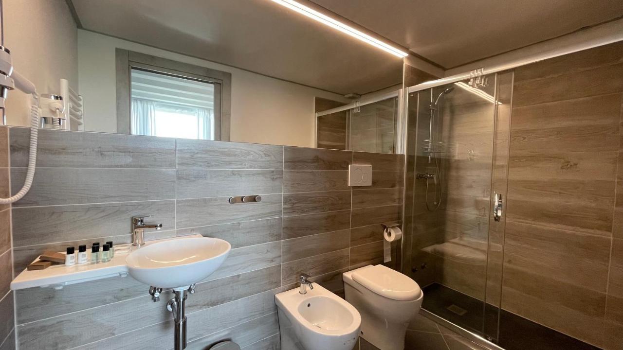 Hotel Tranquillo Uptown Lecce Esterno foto