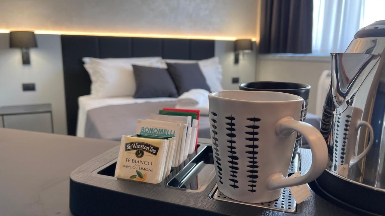 Hotel Tranquillo Uptown Lecce Esterno foto