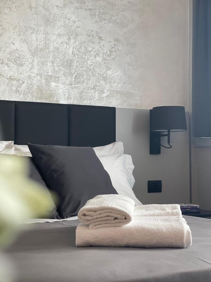 Hotel Tranquillo Uptown Lecce Esterno foto